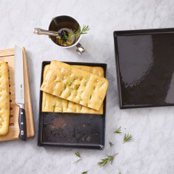 Detroit style / deep pan form - blue iron