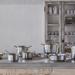 Vintage grydest - 4 gryder + 3 lg